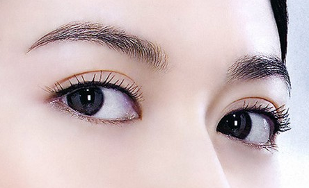 開(kāi)眼角+雙眼皮，眼睛變大其實(shí)很簡(jiǎn)單！
